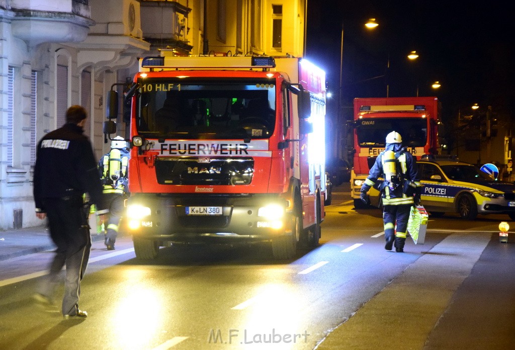 Feuer Hinterhof Garagen Koeln Hoehenberg Olpenerstr P017.JPG - Miklos Laubert